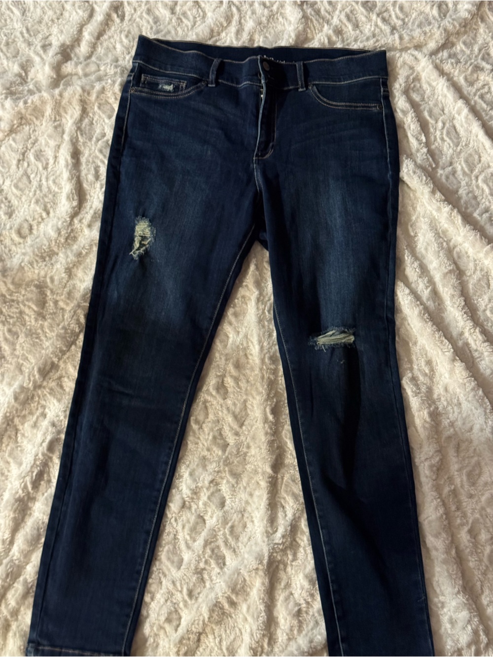 Dark Blue Women’s Distressed Skinny Jeggings